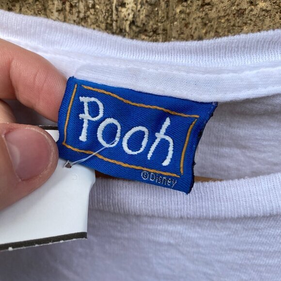 Vintage 1998 Winnie the Pooh Graphic T Shirt Small - Picture 6 of 8